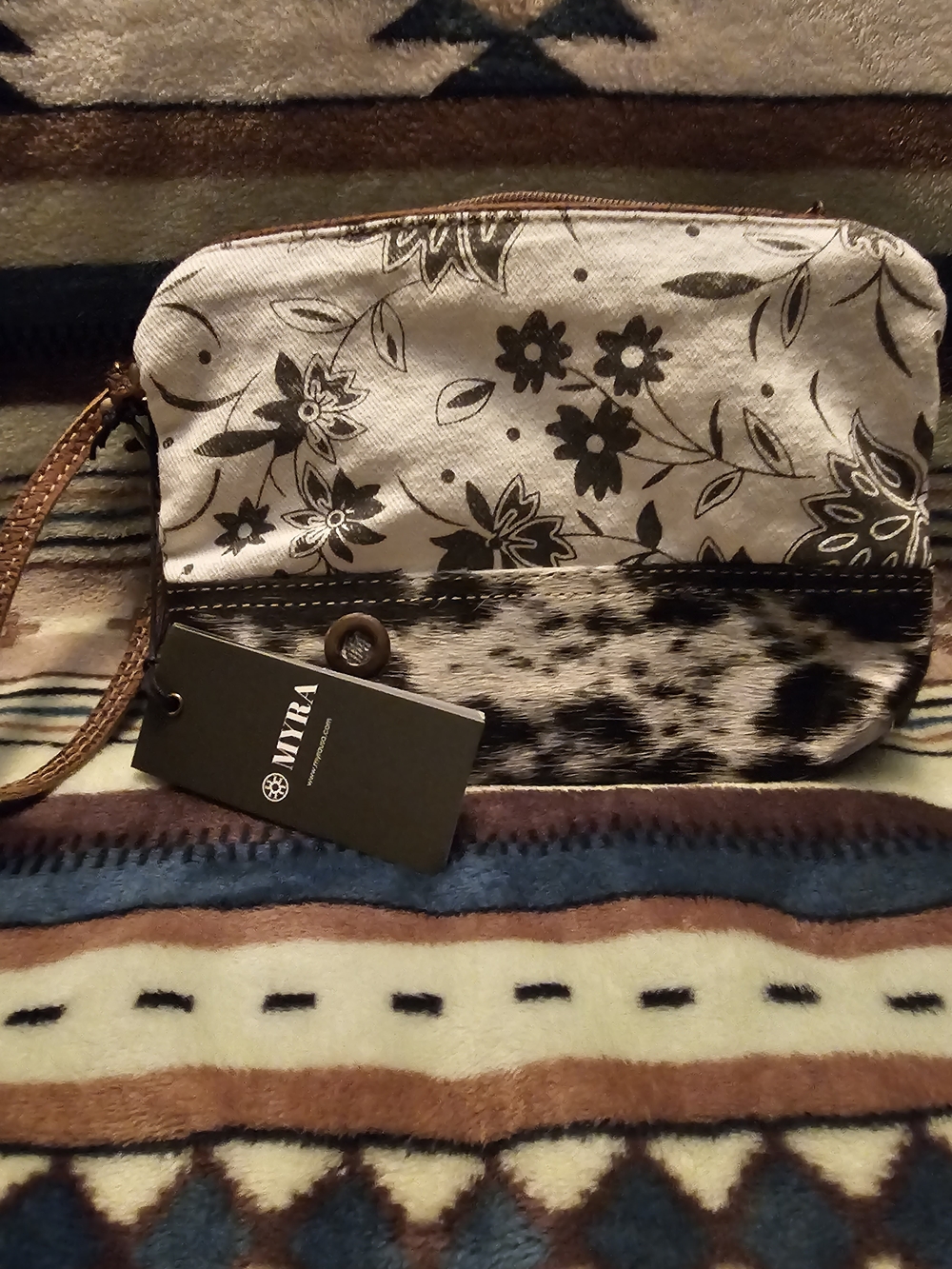 Myra Handcrafted Black & White Floral Wristlet